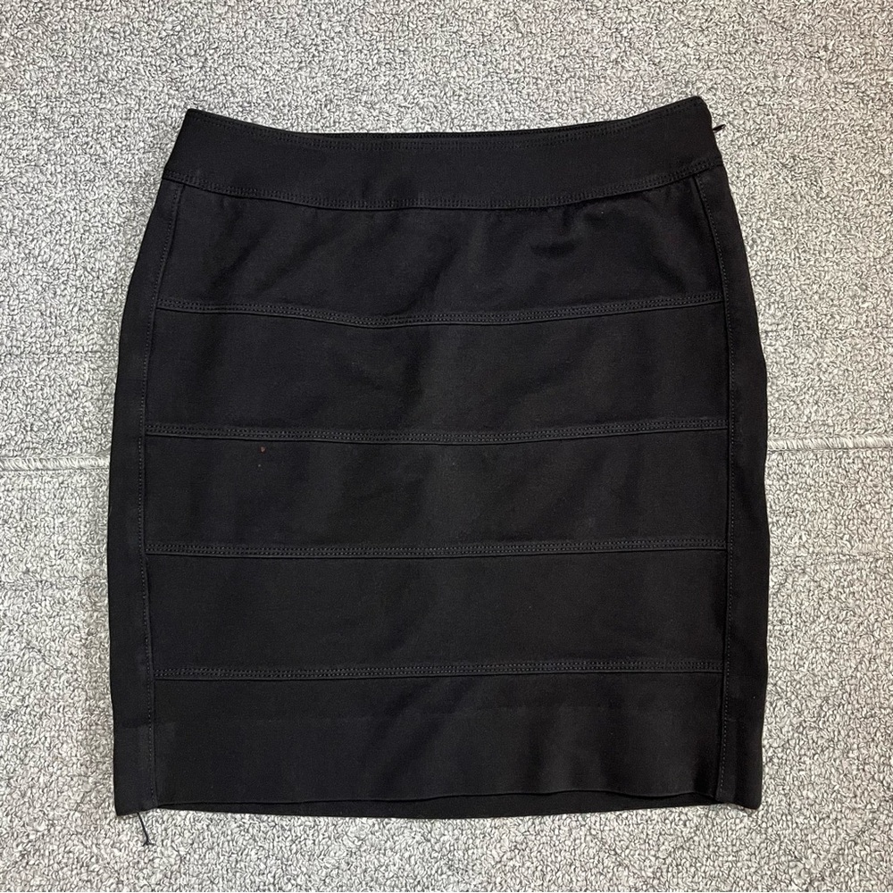 White House Black Market Pencil Skirt Size 2 Short Black Lined Side Zip
